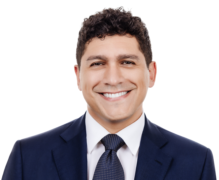 valderrama_m_cropped_low_res_transparent